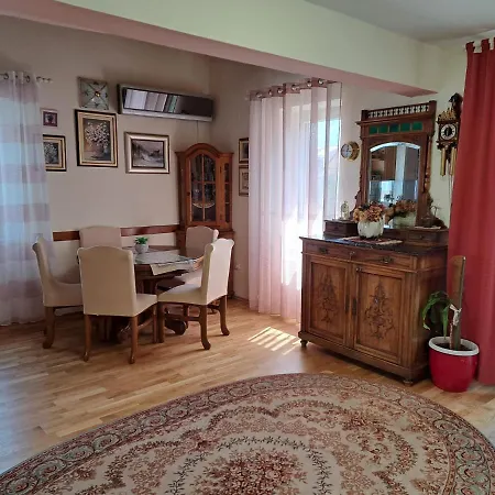Bella Sanja * Split